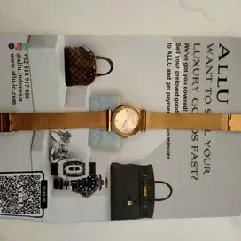 Jam tangan bermerk