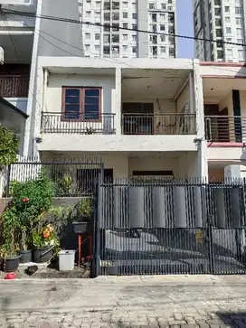 Jual Rumah Sunter Graha Pratama Kondisi Terawat