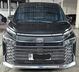 Toyota Voxy A/T ( Matic ) 2024 Hitam Km Cuma 11rb Pajak Panjang Gress