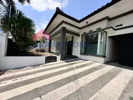 Rumah besar 4kamar di Dieng Malang