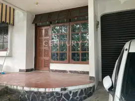 Rumah Cocok Untuk Usaha Kos-kosan Di Setiabudi, Jakarta Selatan