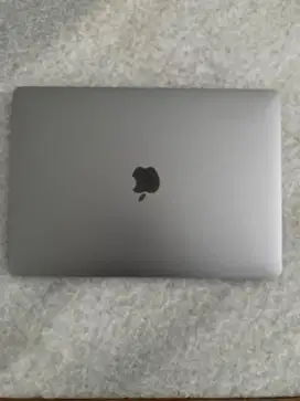 macbook air M1 like new