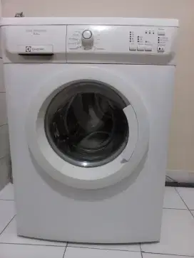 MESIN CUCI ELEKTROLUX FRONT LOADING EWP85662