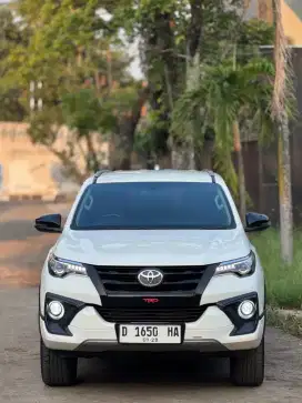 Fortuner TRD Matic Diesel 2018
Istimewa Skli !!!
- KM low 46rb