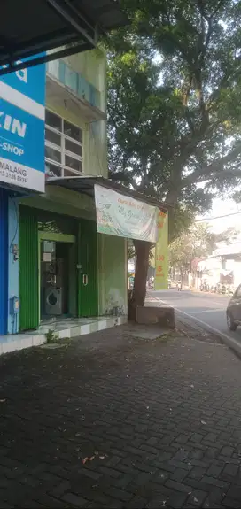 DIJUAL RUKO 2 LANTAI, LOKASI STRATEGIS, PUSAT KOTA , BEBAS BANJIR.