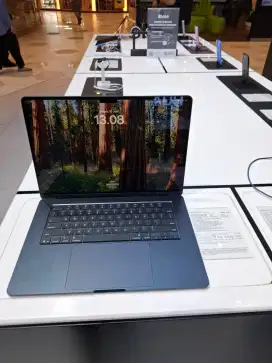 Promo Bunga 0% Macbook Air M4 15 Inci 16/256 GB