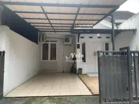 Rumah Minimalis dalam komplek dekat transportasi umum