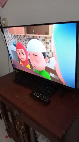 Samsung HD TV T4503 32 Inch Mulus Pemakaian 1 Tahun