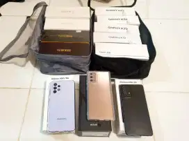 Yang mau jual handphone?