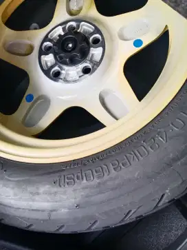 Velg sama ban mobil serep masih super baru 100% baru