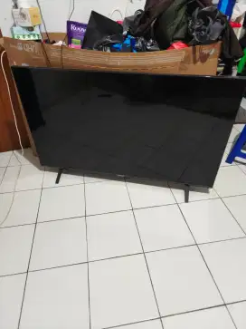 Smart tv 55 inci dan AC 1/2 PK inverter