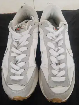 Nike Sacai Vaporwaffle White Sail Gum