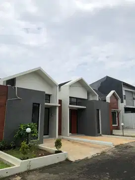 Dijual Rumah 2 Kamar Mutiara Cibinong, Jawa barat