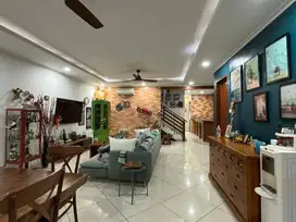 FRANS CEN-Rumah Taman Ratu Blok Double dkt green ville/tanjung duren