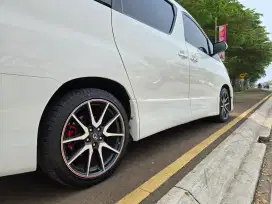 TOYOTA VELLFIRE GS