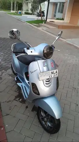 JUAL VESPA LX125 iget 2022 Grey Delicato