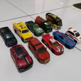 Satu set Hotwheels 23 buah