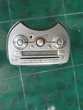 Tape Nissan March