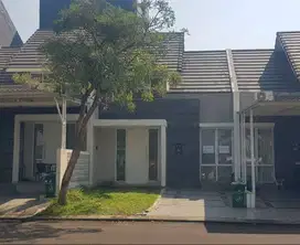 Dijual Rumah 39/72 - Cluster MONTEVERDE THE NEW LIVISTONA - No.E.10/03