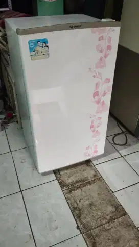 Kulkas 1 pintu merk sharp