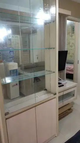 Disewakan apartemen Bassura City 2 BR furnished tower G view pool