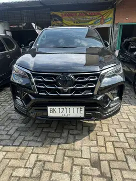 Fortuner vrz GR 2,8 2022 putih
