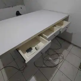 Jual Meja Meeting bekas