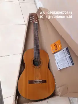 Yamaha C370 Original Gitar Klasik Seri di atas C315 + Senar baru Nilon
