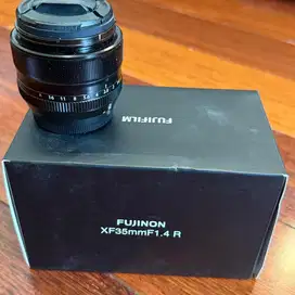 Lensa Fujinon XF 35mm F1.4 R