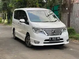 Nissan Serena HWS 2016 putih