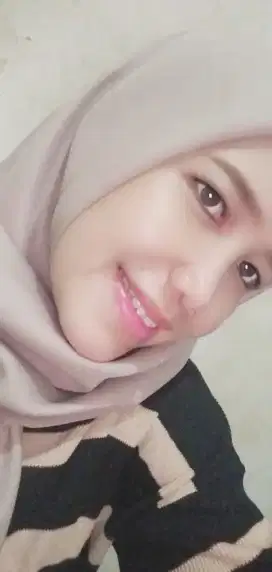 Cari Kerjaan Spg Event atau Reguler yg Jaga Di Stand