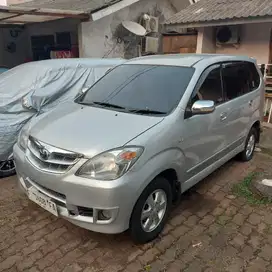 Toyota Avanza 2010 Bensin