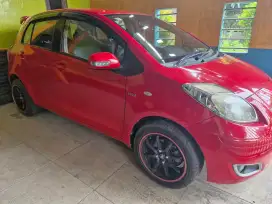 Di jual  mobil Pribadi Yaris Matic 2009