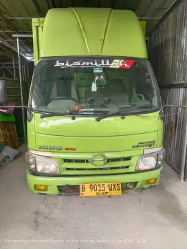 Hino Dutro Engkel Box Long 2013 Pasti Suka