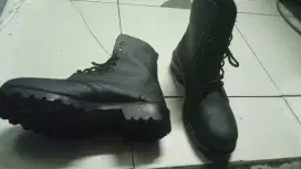 SEPATU PDL BARU BELI SIZE KEKECILAN 43 KECIL