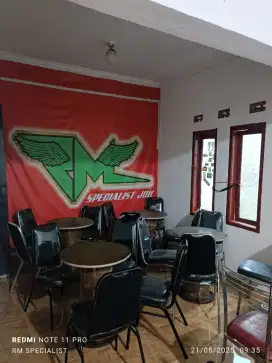 Kursi Makan Bahan Kain Premium