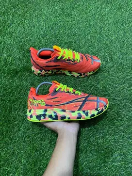 Asics Noosa Tri 15 size 41,5 (26cm), Made in Vietnam
