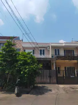 Jual Rumah harapan indah bekasi 2 lantai siap huni (B0815)