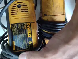 Mesin Gerinda Tangan 5 inch DW 830 (KONDISI NORMAL)
