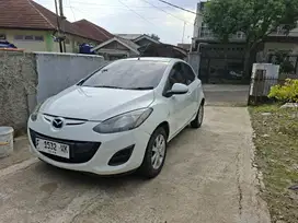 Mazda 2 2011 Bensin