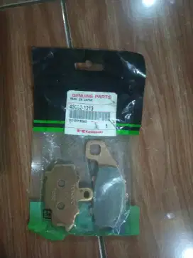 Kampas rem belakang ER6N