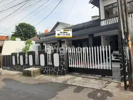 Rumah di Menteng Wadas Jakarta Selatan Luas dan Strategis