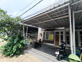 Rumah Cantik di Metro Residence One Gate Sistem Nego SHM