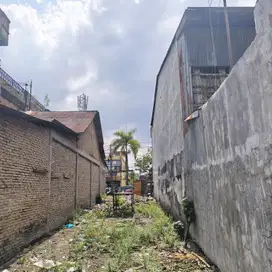 Tanah Murah Cukup Luas dan Sangat Strategis di Pinggir Jalan