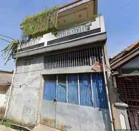 Rumah TURUN HARGA MURAH 2 lantai bagus di Jl. Moh Basori, Kopo