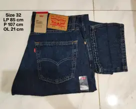Jeans Levi's 555TM Relaxed Straight Size 32 New Original