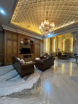 Villa lux furnish komplek grand polonia daerah juanda polonia