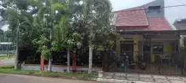 Rumah Hook Lebar 16 Dekat RS Di Cluster Aralia Harapan Indah