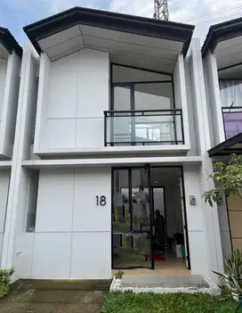 Disewakan Cluster Cendana Cove Karawaci central 2KT& 2KM, Sofa,TV Meja