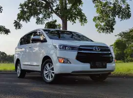 TOYOTA INNOVA REBORN 2.4 V DIESEL SOLAR  MATIC 2019